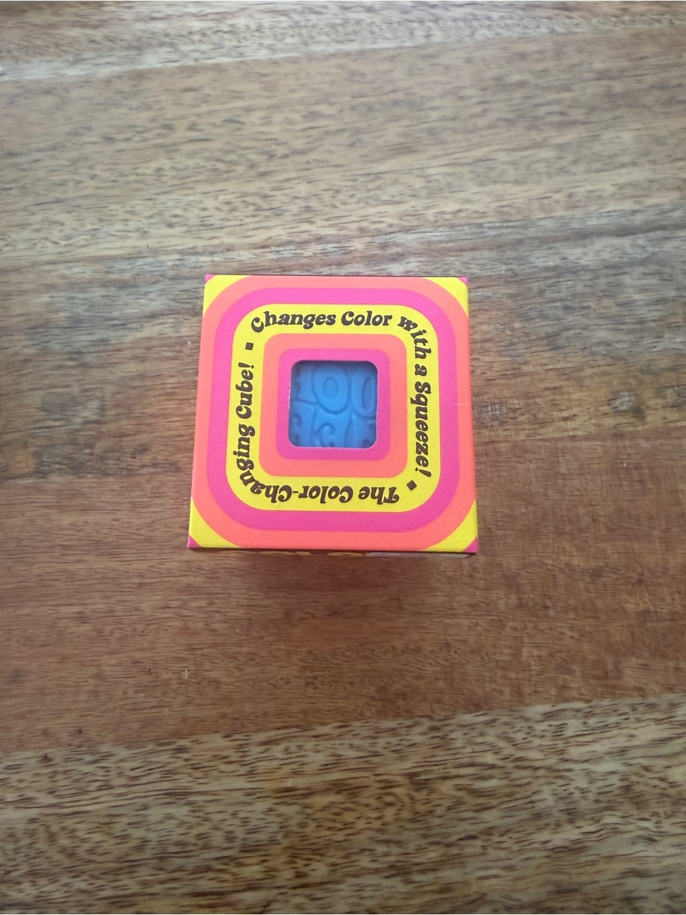 NIB Authentic Needoh Color Change Cube Blue